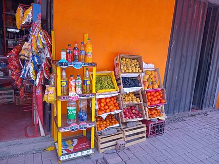 bem abastecida tienda