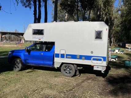 Bem na margem do Rio Negro