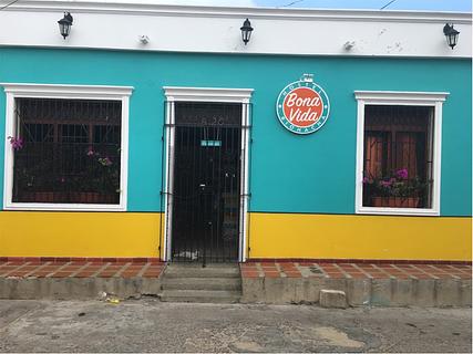 Bona Vida Hostel
