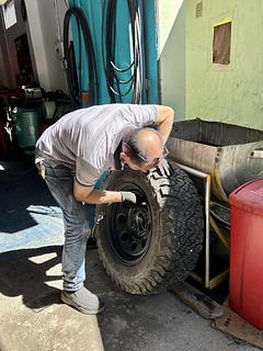 Boquia l Tyre repair/change