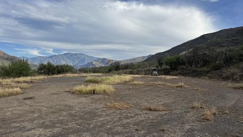 Campo de futebol com vista
