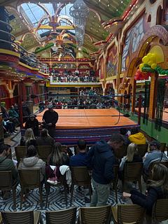 Cholitas Wrestling - SALÓN DE EVENTOS RATCHET