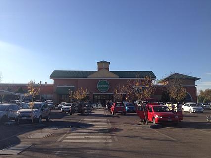 Easy Construction Store/Jumbo Supermarket
