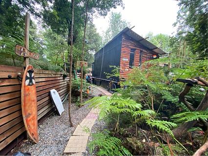 EcoCamping, academia e Barbearia
