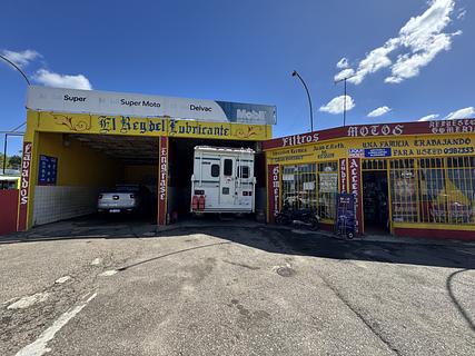El Rey del Lubricante - Damian
