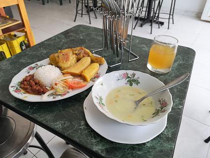 El Sol - Restaurante y Panaderia
