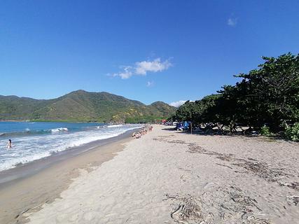 Entrada do Meio para Tayrona