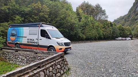 Estacionamento antes da balsa