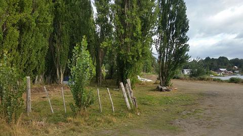 Estacionamento à Beira do Lago, Puerto Rio Tranquillo