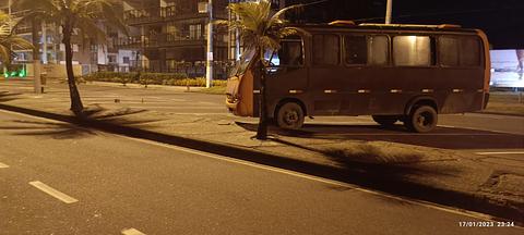 Estacionamento à beira-mar em Niterói