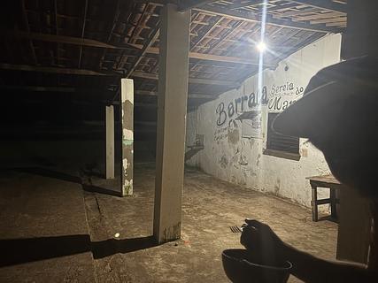 Estacionamento à beira da praia