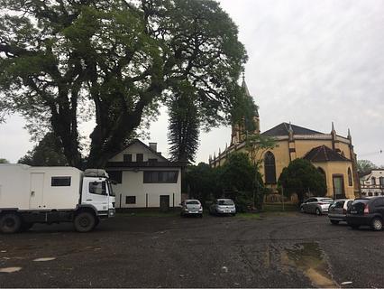Estacionamento no centro da cidade