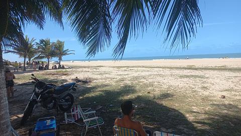 Estacionamento em frente ao mar