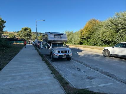 Estacionamento gratuito na rua