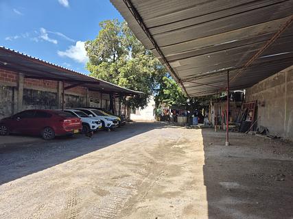 Estacionamento, mesmo para veículos altos