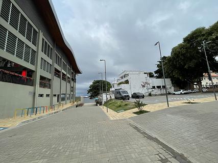 Estacionamento pequeno próximo ao mirante