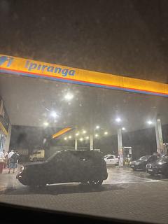 Estacionamento de posto de gasolina