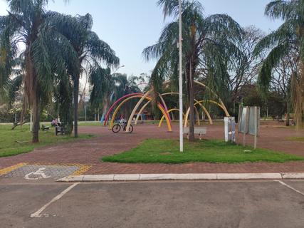 Estacionamento da praça das araras
