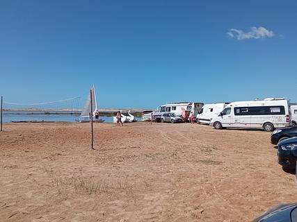 estacionamento na prainha de Ilhas