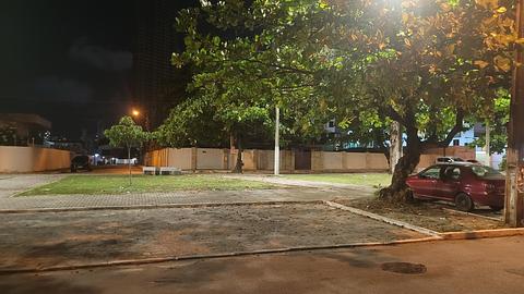 Estacionamento na rua, 5 minutos da praia