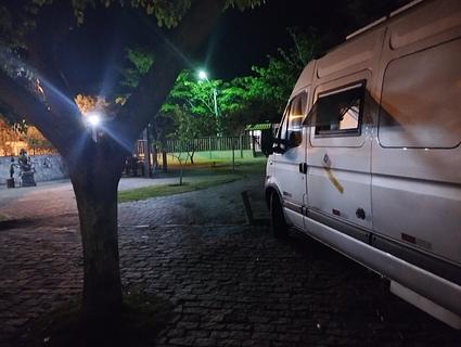 Estacionamento na rua. Buzios Centro