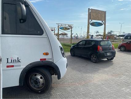 Estacionamiento cerca del castillo Forga
