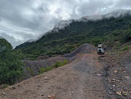 Estrada antiga com vista