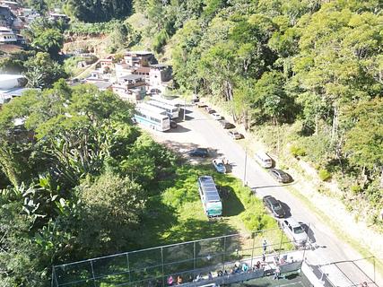 Estrada ao Lado da Estrada