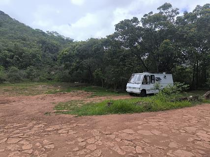 Estrada na beira da estrada