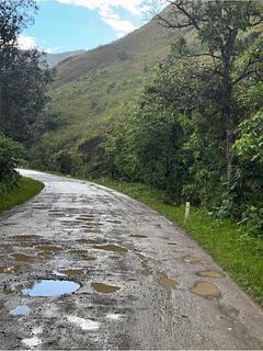 Estrada entre Chachapoyas e Leymebamba