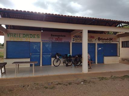Feira Três Corações (Km 100)
