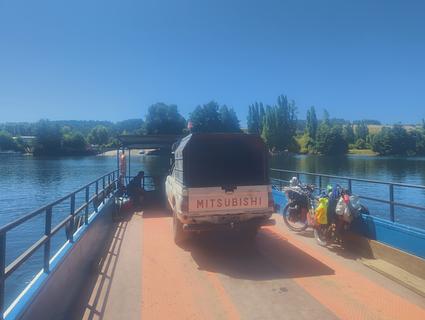 Ferry rio bueno
