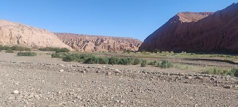 Flat are next to river bed
