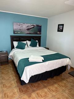 Hostal Anariki y Tour