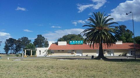 Hotel y Restaurant y YPF "La Merced"