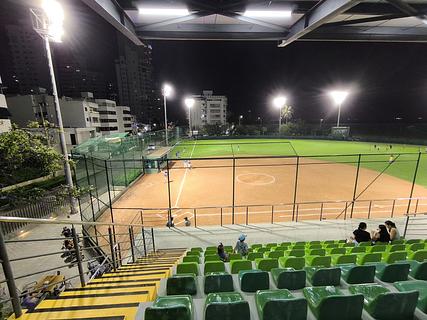 Jogos gratuitos de beisebol/softbol locais