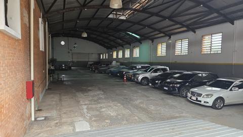 La Fabrica Parking