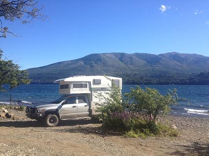 Lago Lolog – Bush Camp