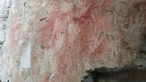Las Manos Petroglyphs