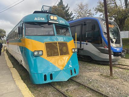 Linha de trem de bitola estreita Constitución - Talca ao longo do Rio Maule