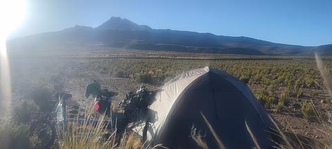 Local de camping em campo aberto