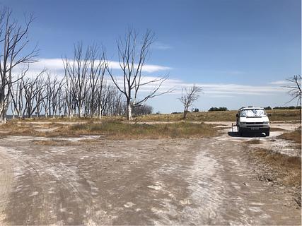 Lugar tranquilo no lago