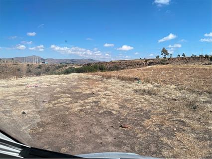 Lugar tranquilo em uma pequena montanha