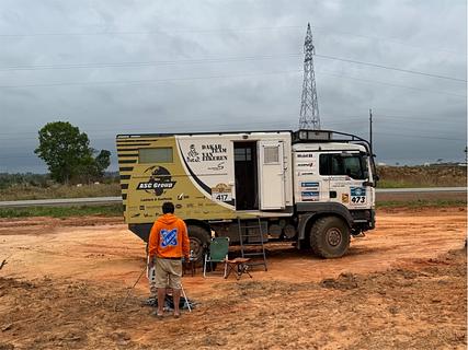 Na BR-317 para o Peru ao lado da estrada