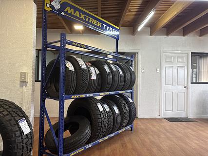 Neuma Punto / Tyres