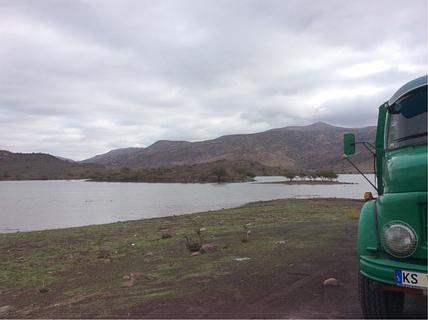 Orillas del embalse Cogoti