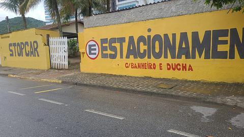 Parada Car estacionamento a 50 metros da Praia Enseada