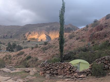 Pequeno círculo de pedras