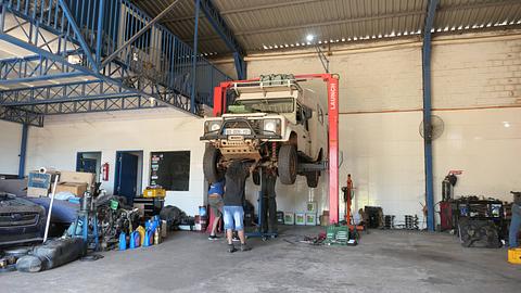 Petersen - especialista em Land Rover