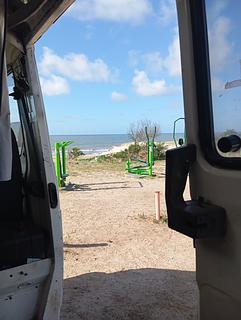 Playa Las Toscas, Atlantida, estacionamiento